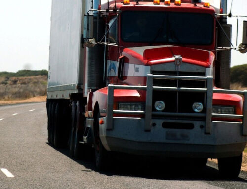 What is Semi-Truck ‘Drafting’ and Why is it Dangerous?